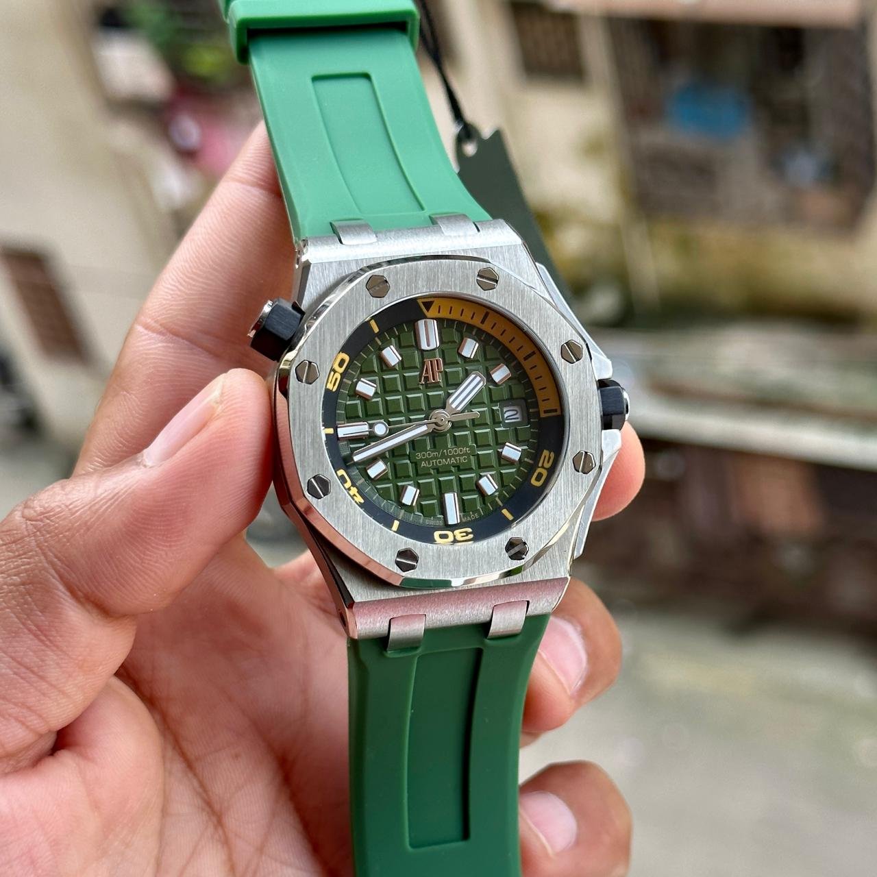 Audemars-Piguet-Royal-Oak-Offshore-Diver-Green-1-laziofy Audemars Piguet Royal Oak Offshore Diver Green - Image 1