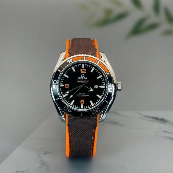 Omega Speedmaster Black Quartz Watch for Men